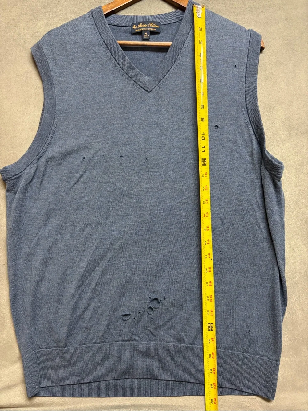 Brooks Brothers BrooksTech Marino Wool V Neck Vest XL Blue Distressed Grunge